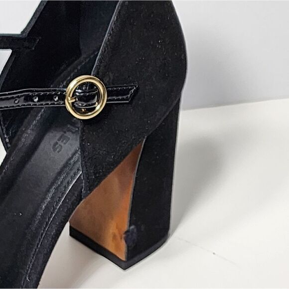 Whistles   - Picture 9 of 14